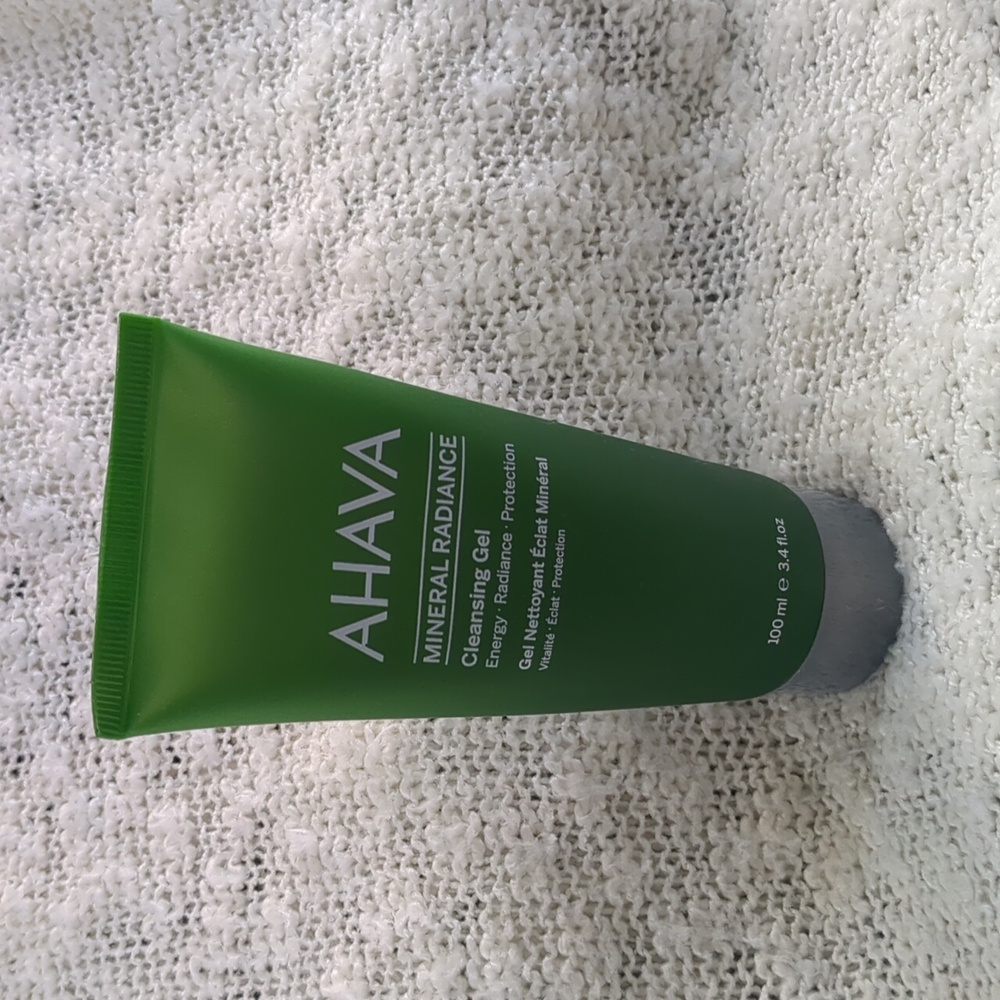Ahava Mineral Radiance Cleansing Gel, 100ml/3.4fl oz